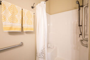 AL Cedar Suite 1B 436 Sq. Ft. Shower